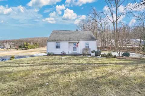 110 Ellington Ave, Ellington, CT 06029
