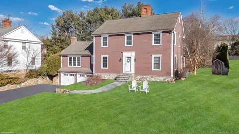 46 Highfield Dr, Monroe, CT 06468