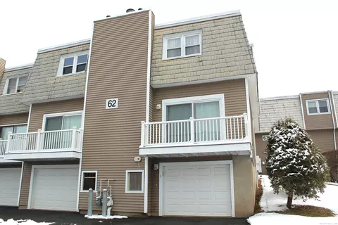 62 Meetinghouse Vlg #1, Meriden, CT 06450