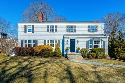7 Clock Ave, Darien, CT 06820