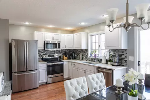 67 Dove Ct #67, Windsor Locks, CT 06096