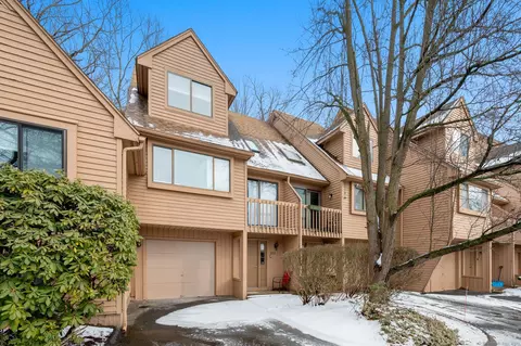 242 Talcottville Rd #202, Vernon, CT 06066