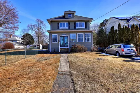 89 Hillside Ave, West Haven, CT 06516