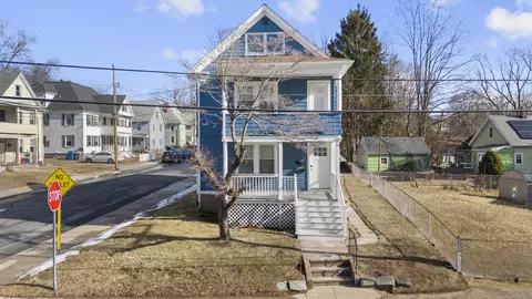 29 Roosevelt St, Manchester, CT 06040