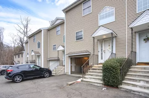 190 New Haven Ave #5, Derby, CT 06418