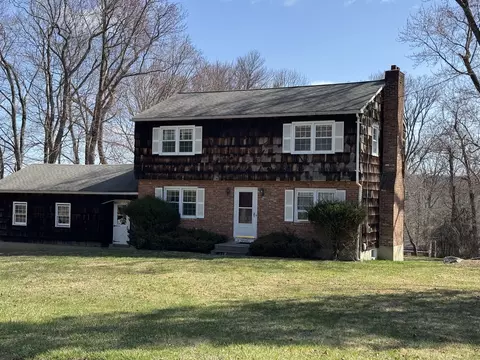 11 Pound Sweet Hl, Bethel, CT 06801