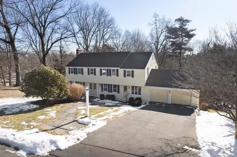 173 Stoner Dr, West Hartford, CT 06107