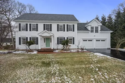 13 Deveron Dr, Madison, CT 06443