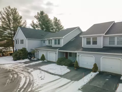 5 Fairways Cir #5, Woodstock, CT 06281