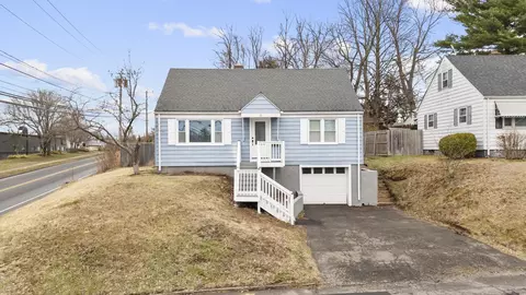 92 Francis St, East Hartford, CT 06108