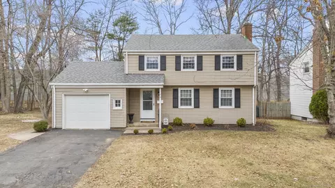 53 Shadow Ln, West Hartford, CT 06110