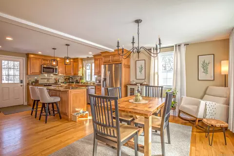 191 Windsorville Rd, Ellington, CT 06029