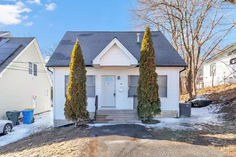 82 Berkeley Ave, Waterbury, CT 06704