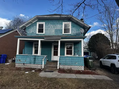 2 Walnut St, Middletown, CT 06457