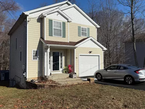 91 Mclay Ave, East Haven, CT 06512