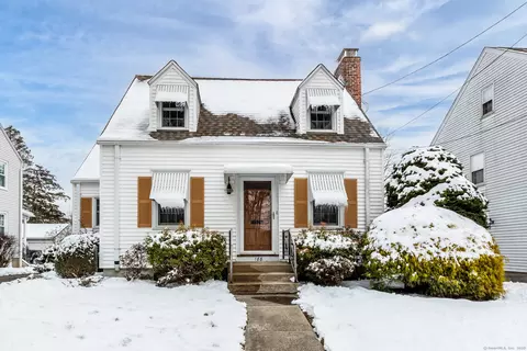 188 Hubbard Rd, Hartford, CT 06114