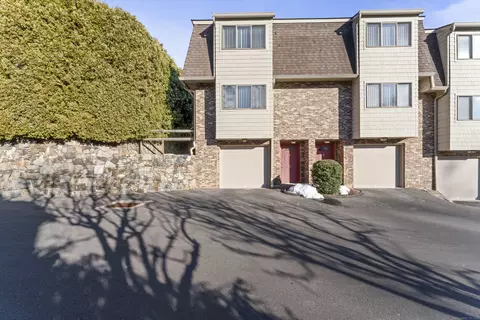 130 Fillow St #12, Norwalk, CT 06850