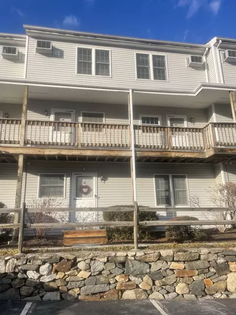 256 Washington Blvd #3, Stamford, CT 06902
