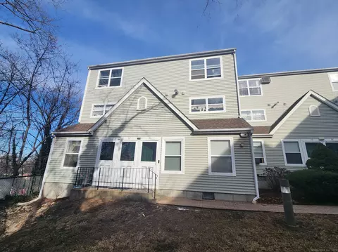 100 San Vincenzo Pl #41, Norwalk, CT 06854