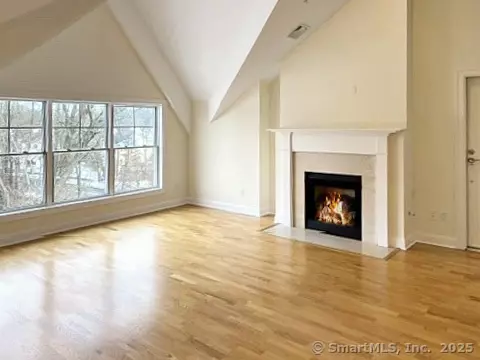16 Hayestown Rd #A403, Danbury, CT 06811