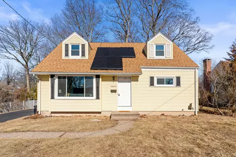 61 Paul St, Bristol, CT 06010