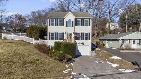 93 Rockwood Ave, Ansonia, CT 06401