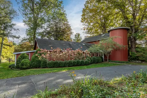 117 Looking Glass Hill Rd, Morris, CT 06763