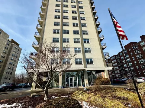 2370 North Ave #6B, Bridgeport, CT 06604