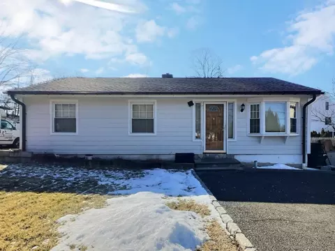 56 Bradley Pl, Stamford, CT 06905