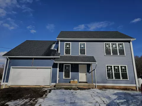 590 Curtiss St, Southington, CT 06489