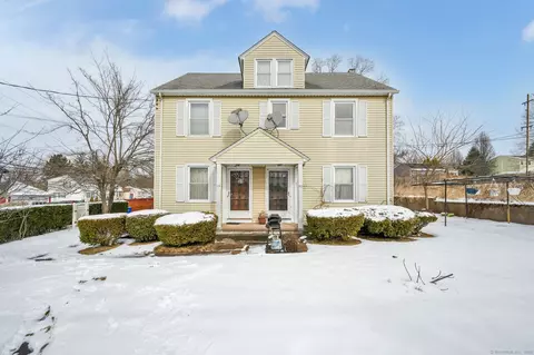 88 Saybrook Rd, Middletown, CT 06457