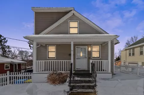 17 Neil St, Waterbury, CT 06705