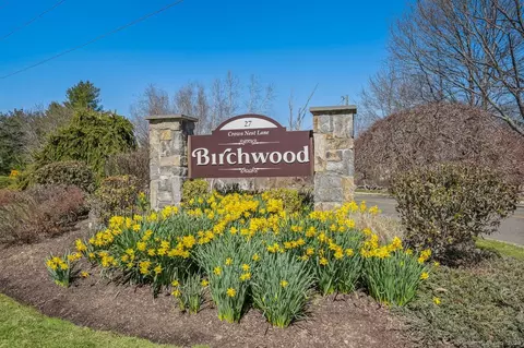 27 Crows Nest Ln #5N, Danbury, CT 06810
