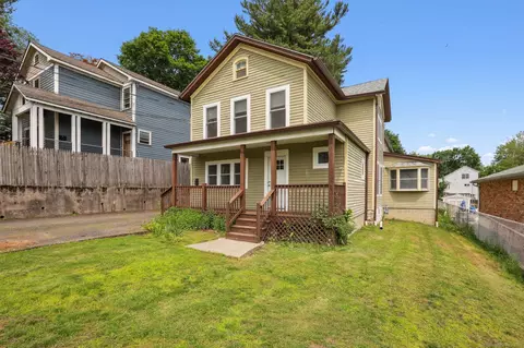 15 Seeley St, Danbury, CT 06810