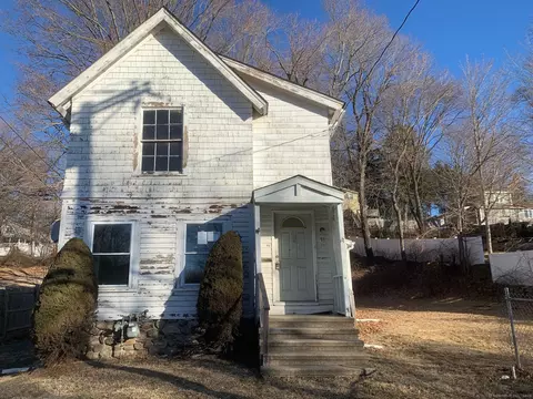 93 Sunnyside Ave, Watertown, CT 06779