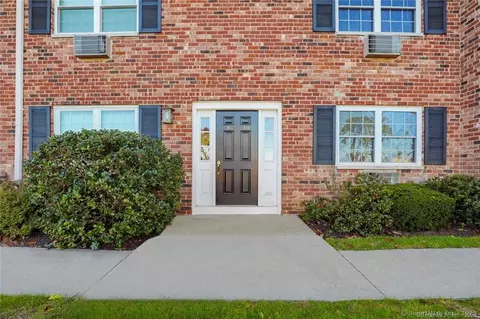 151 Courtland Ave #1H, Stamford, CT 06902