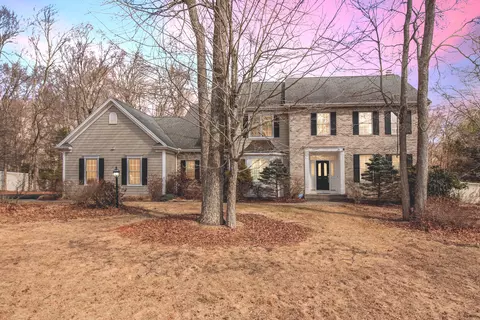 15 Stag Trl, Tolland, CT 06084
