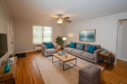 50 Mencel Cir #A, Bridgeport, CT 06610