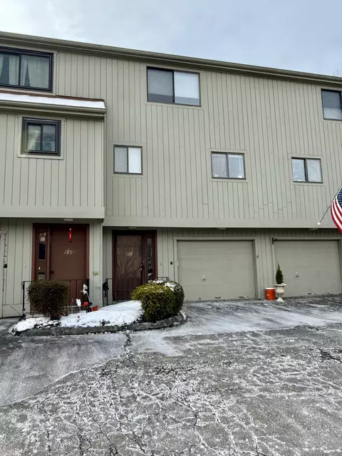188 Concord Ct #188, Beacon Falls, CT 06403