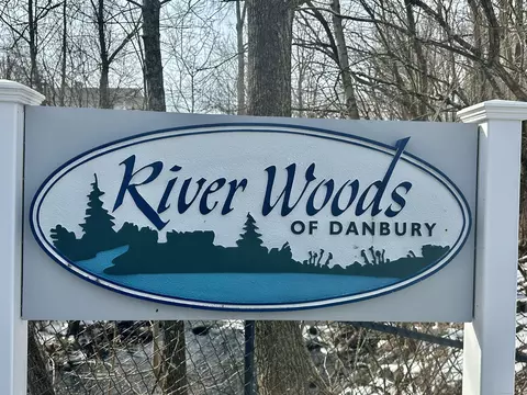 32 Oil Mill Rd #21, Danbury, CT 06810