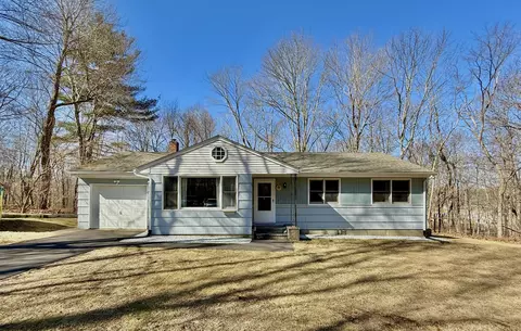 123 Moosup Pond Rd, Plainfield, CT 06354