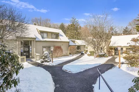 306 Heritage Vlg #A, Southbury, CT 06488