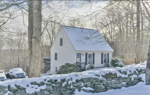 101 Lyon Hill Rd, Woodstock, CT 06281