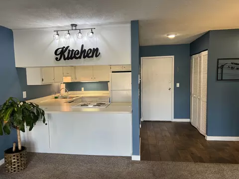 163 South St #8, Danbury, CT 06810