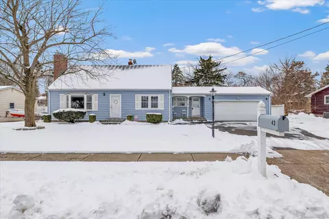 43 Vermont Ave, Milford, CT 06460