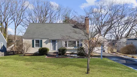 1799 Jennings Rd, Fairfield, CT 06824