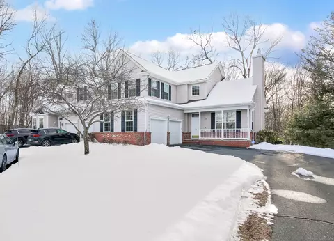 41 Marble Faun Ln #41, Windsor, CT 06095