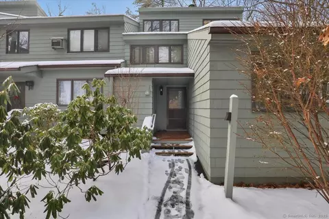 278 Cliffside Dr #278, Torrington, CT 06790