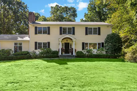 60 W Glen Dr, Stamford, CT 06902