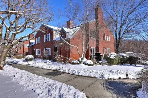 118 Roberton Xing #118, Fairfield, CT 06825